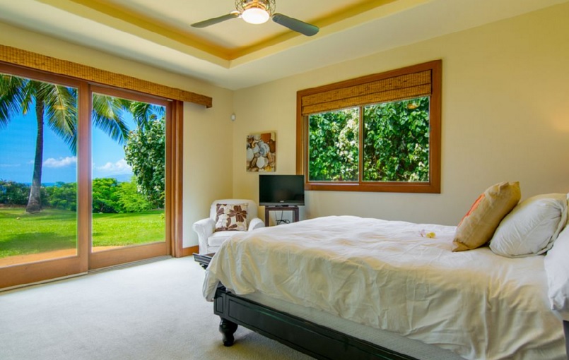 Misty Rose - Bedroom with a view - Maui Vacation Home