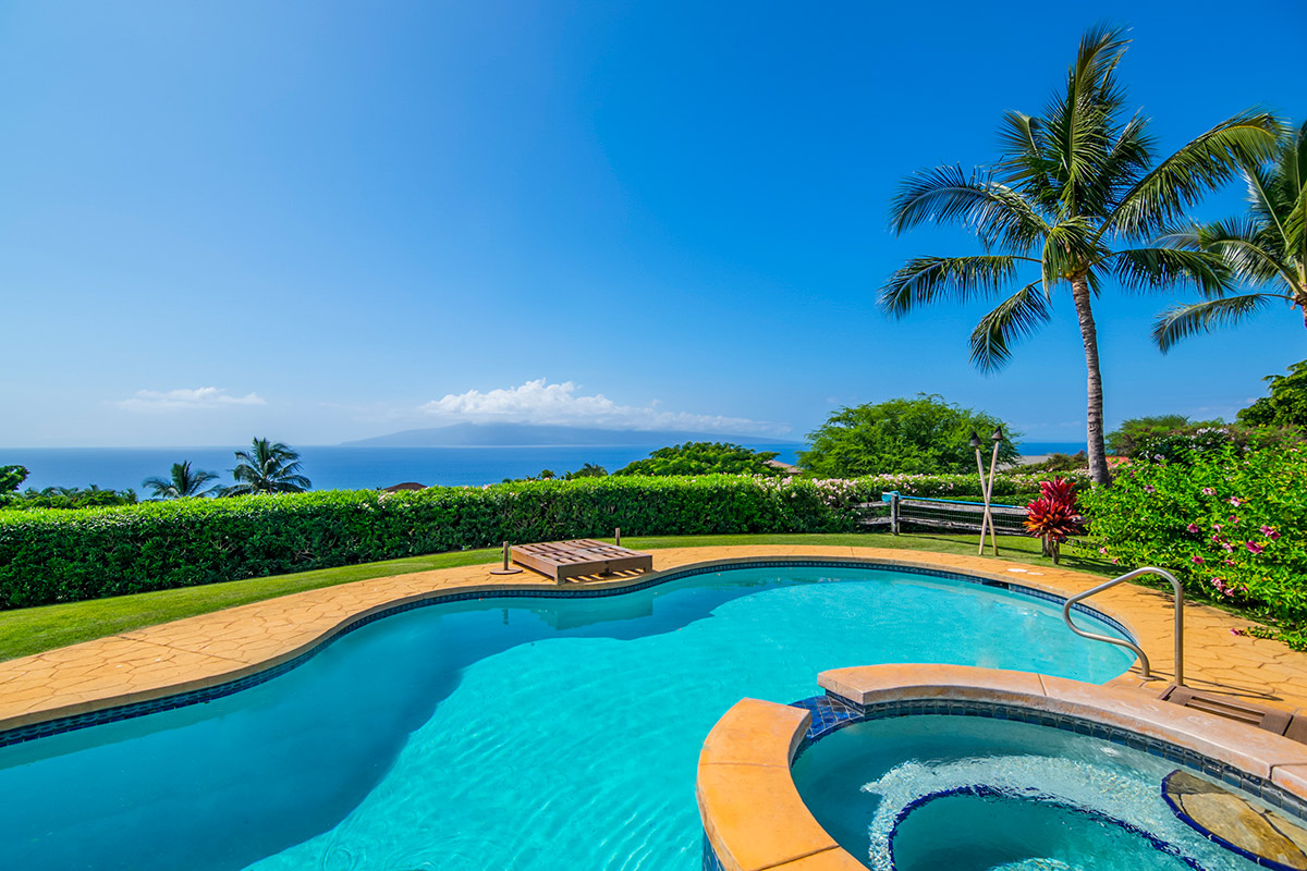 Misty Rose - Pool - Maui Vacation Home