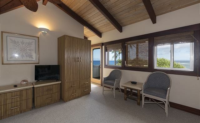 Mango Crush - Room with Chairs - Kauai Vacation Home
