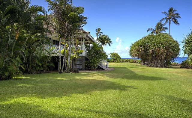 Mango Crush - Yard - Kauai Vacation Home