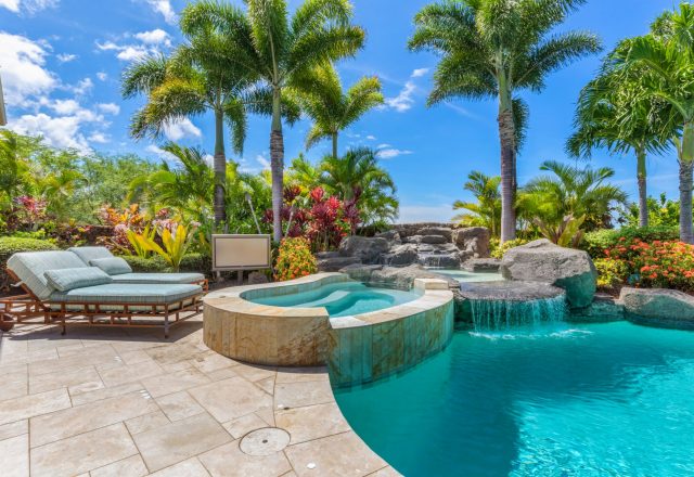 Hualalai Anea Estate 101 - Hot tub, water feature and pool - Hawaii Vacation Home