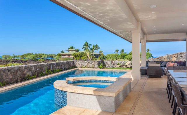 Beach Elegance - Pool and Hot tub - Hawaii Vacation Home