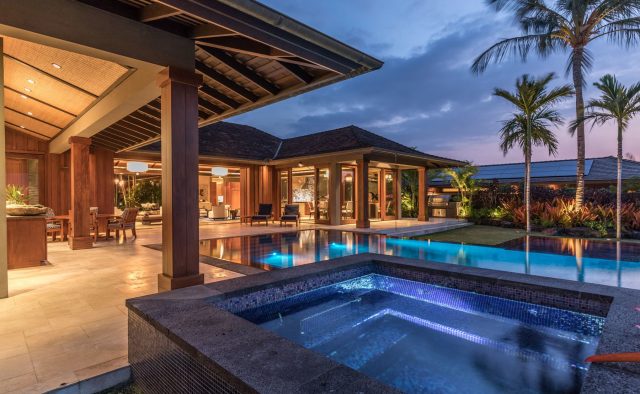 Endlessly - Pool and hot tub at dusk - Hawaii Vacation Home