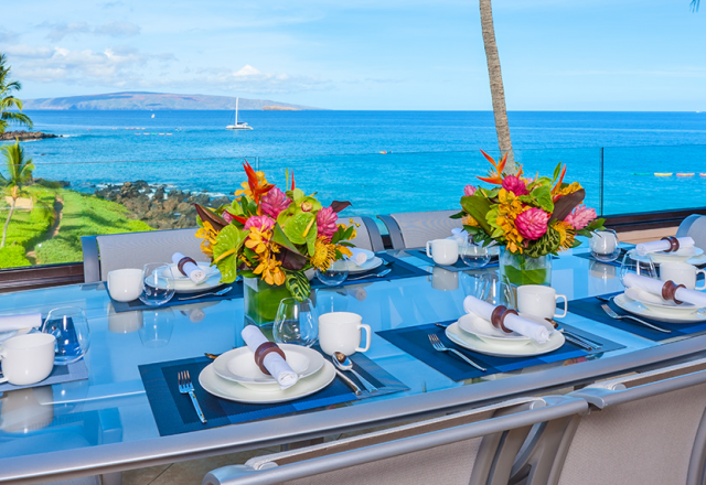 Turquoise Cove - Patio - Luxury Vacation Homes