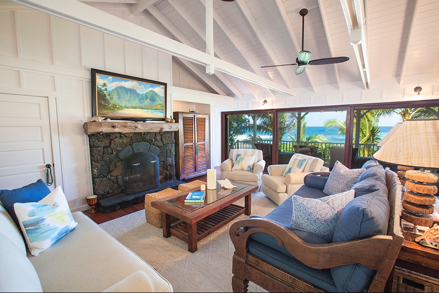 Beach Terrace - TV Room - Hawaii Vacation Home