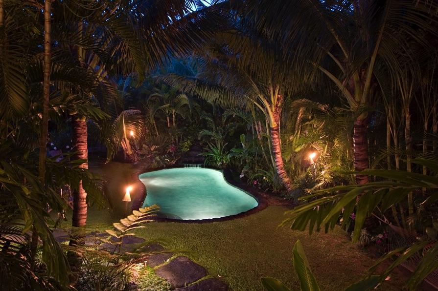 Beach Terrace - Backyard Pool - Hawaii Vacation Home