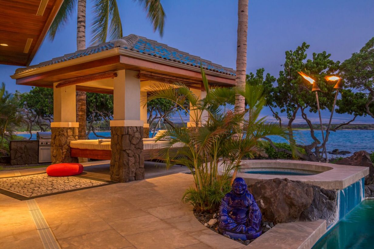 Cobalt Sky - Hot tub and cabana 1 - Hawaii Vacation Home