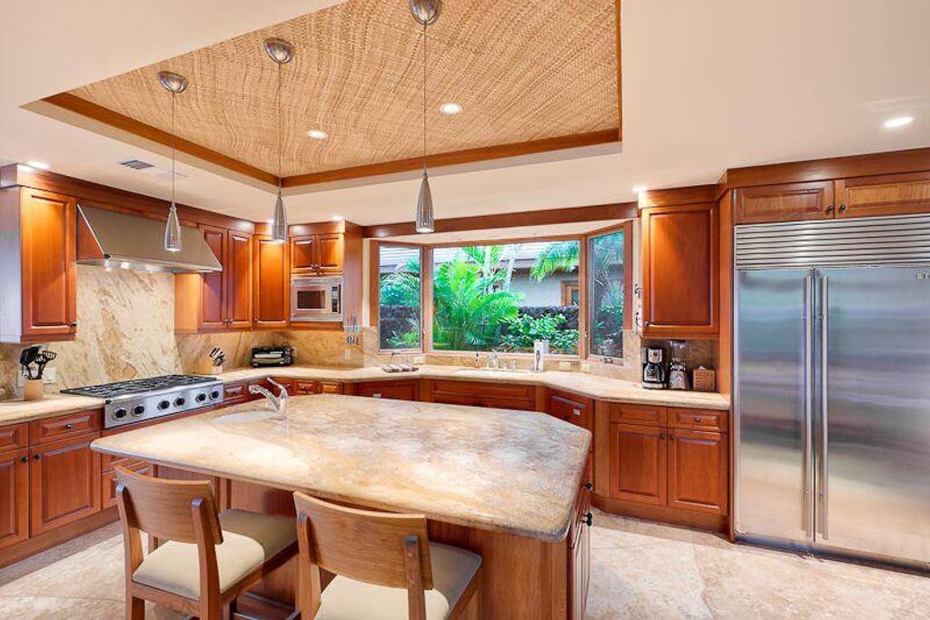 Hualalai Pakui - Kitchen - Hawaii Vacation Home