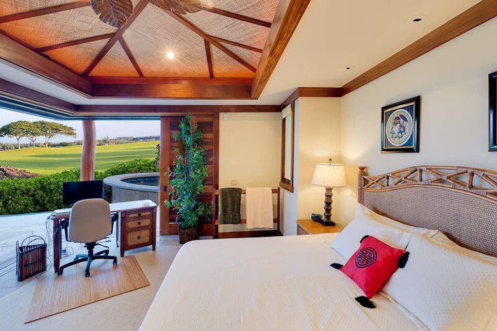 Hualalai Pakui - Bedroom - Hawaii Vacation Home