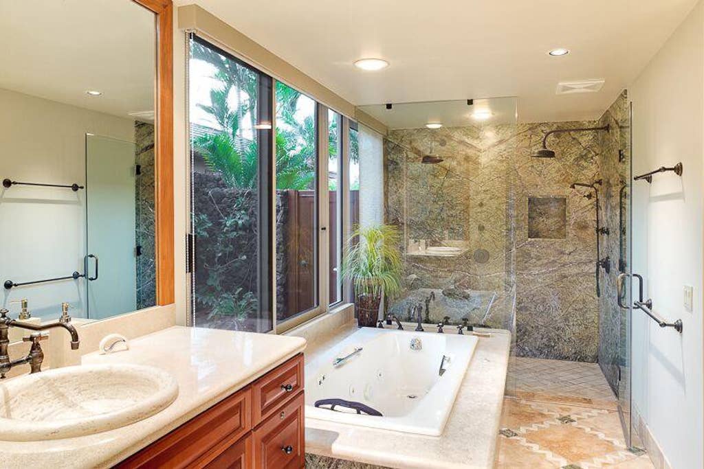 Hualalai Pakui - Bathroom - Hawaii Vacation Home