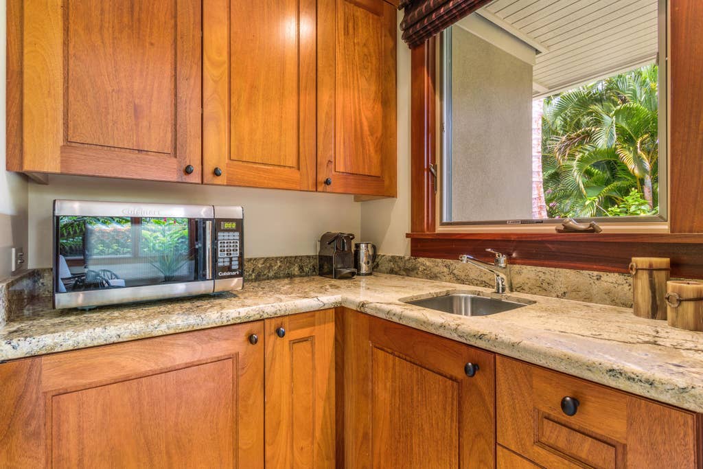 Hualalai Hainoa Estate 128 - Kitchenette - Hawaii Vacation Home