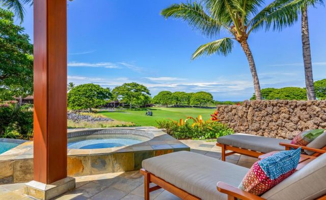 Maluhia Hale - Lounge chairs by the hot tub - Hawaii Vacation Home