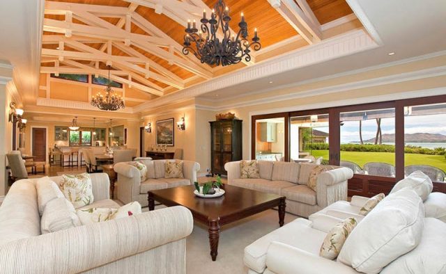 Plantation Paradise Luxury Home Rental - living room - Hawaii Hideaways