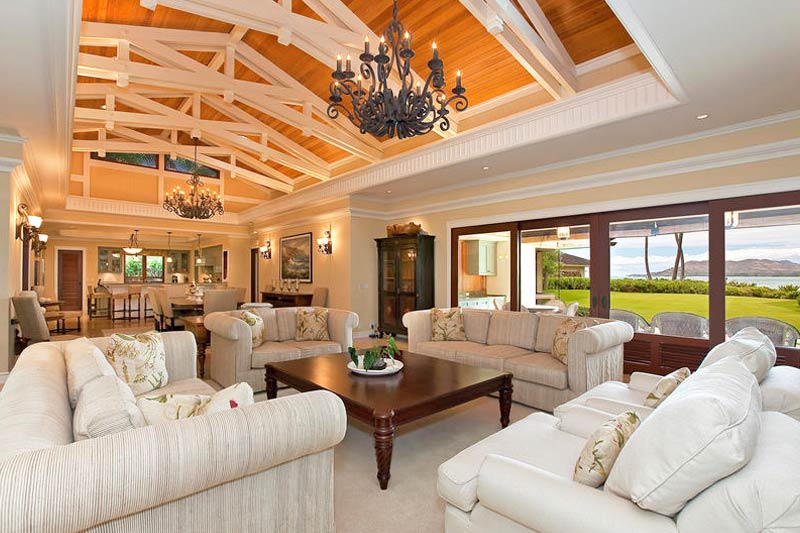 Plantation Paradise Luxury Home Rental - living room - Hawaii Hideaways