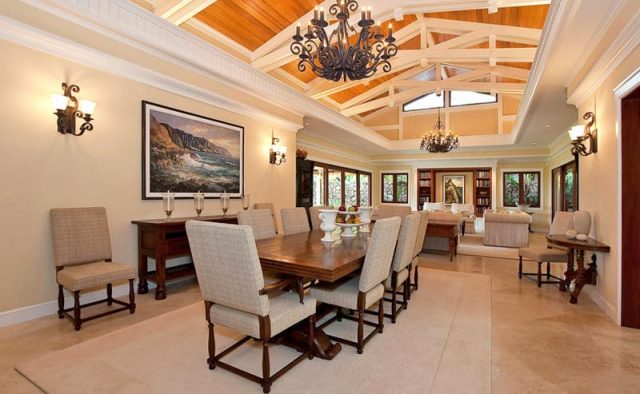 Plantation Paradise Luxury Home Rental - Living Room - Hawaii Hideaways