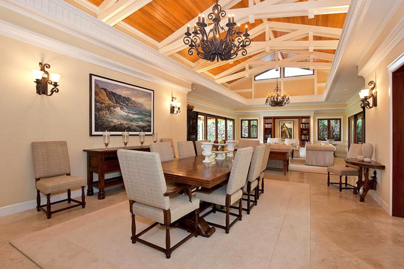Plantation Paradise Luxury Home Rental - Living Room - Hawaii Hideaways
