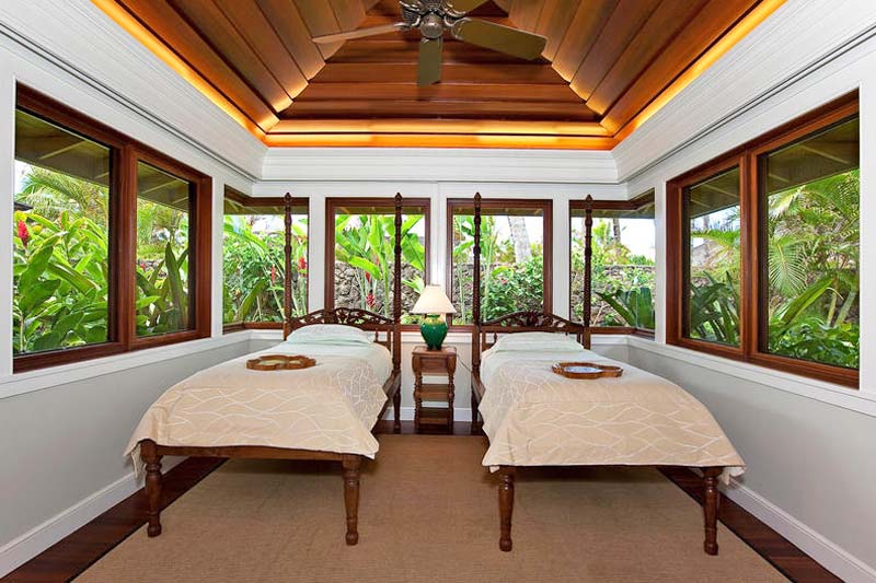 Plantation Paradise Luxury Home Rental - Bedroom - Hawaii Hideaways