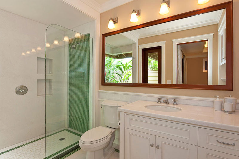 Plantation Paradise Luxury Home Rental - Bathroom - Hawaii Hideaways 2