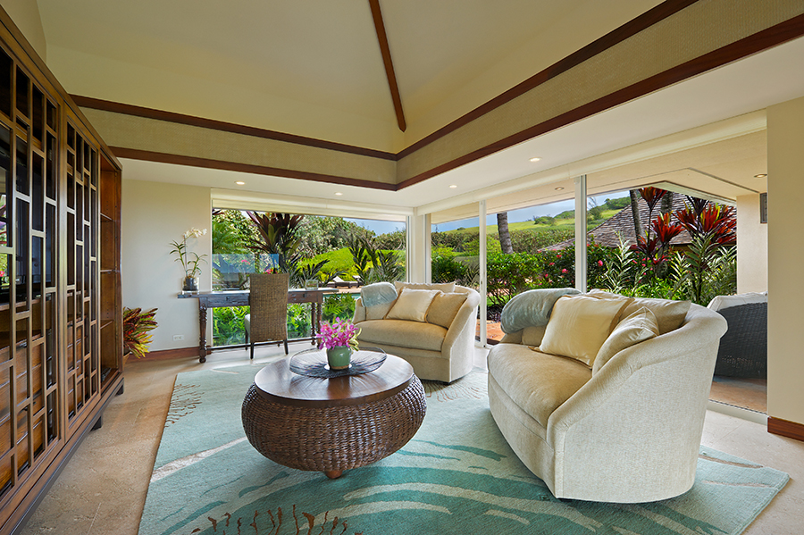 Star Steps - Living Room - Hawaiian Luxury Vacation Home