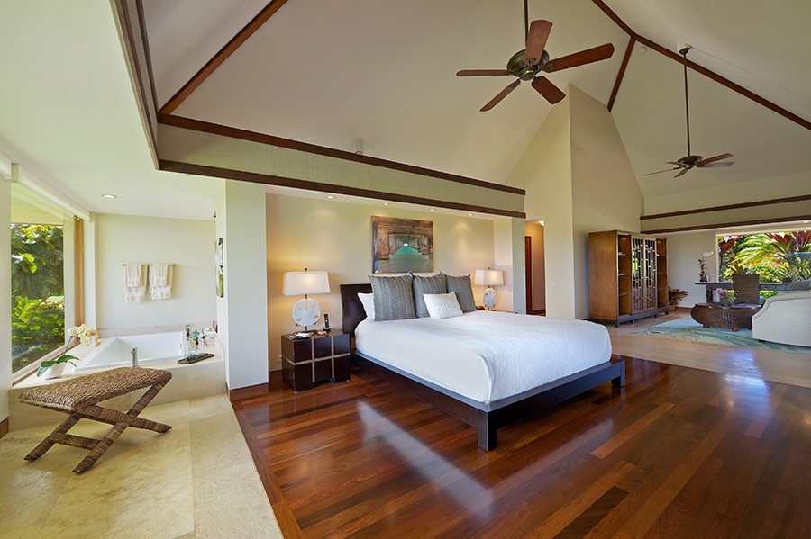 Star Steps - Bedroom - Hawaiian Luxury Vacation Home