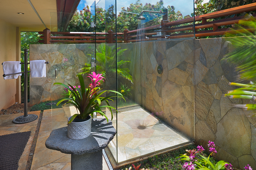 Star Steps - Outdoor Shower - Hawaiian Luxury Vacation Home