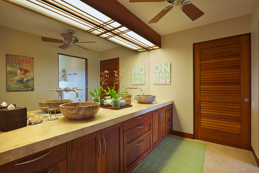 Star Steps - Bathroom - Hawaiian Luxury Vacation Home