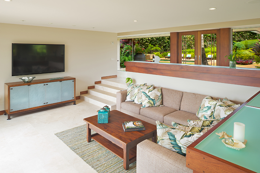 Star Steps - Living Room - Hawaiian Luxury Vacation Home