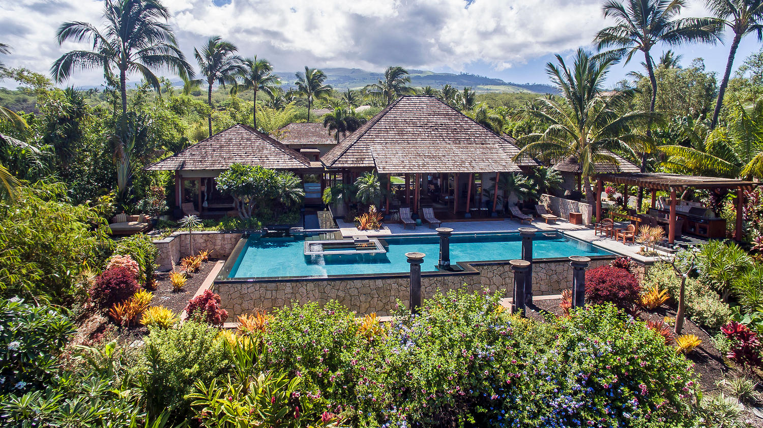 Villa Kumulani - Exterior - Luxury Vacation Homes