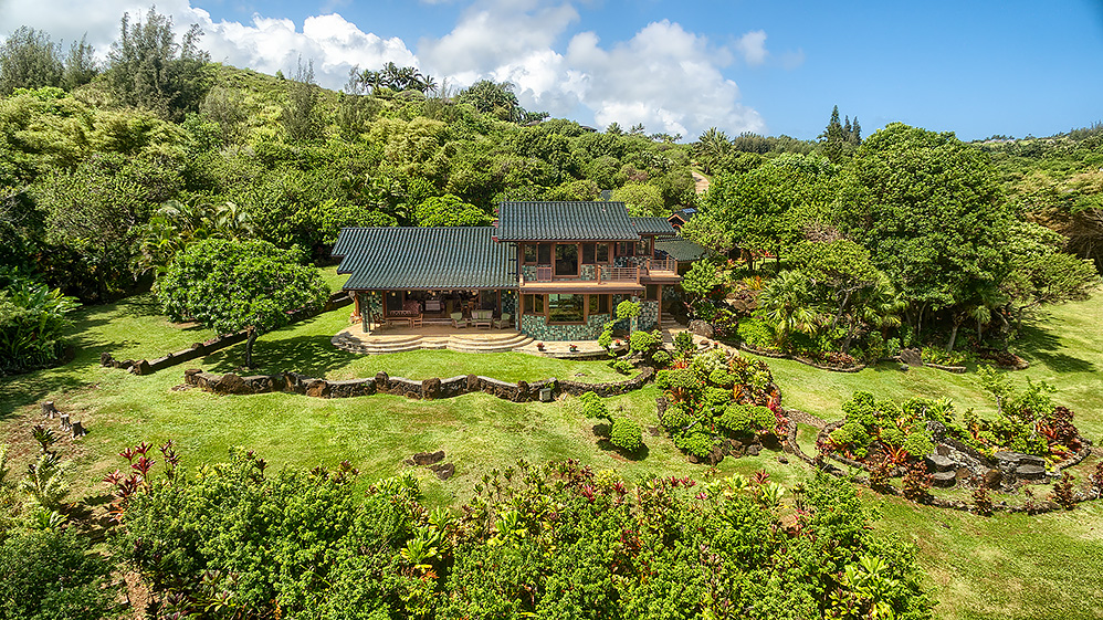 Whimsical Refuge Vacation Home for Rent in Kilauea, HI