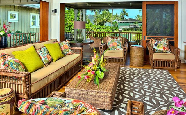 Beach Slippers - Living Area - Hawaii Vacation Home