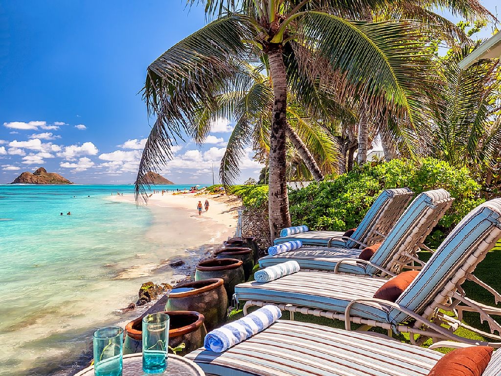 Walkers House - Backyard - Luxury Vacation Homes