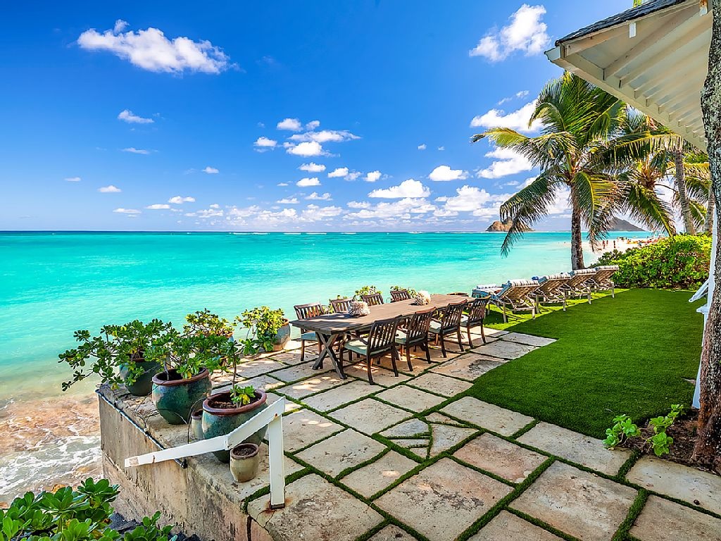 Walkers House - Backyard - Luxury Vacation Homes