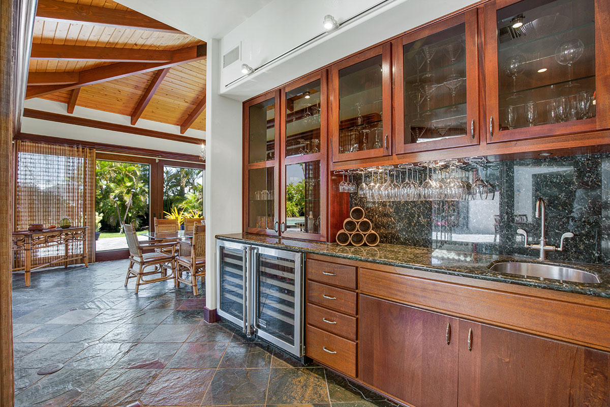 Sun Ray - Kitchen - Hawaiian Luxury Vacation Home