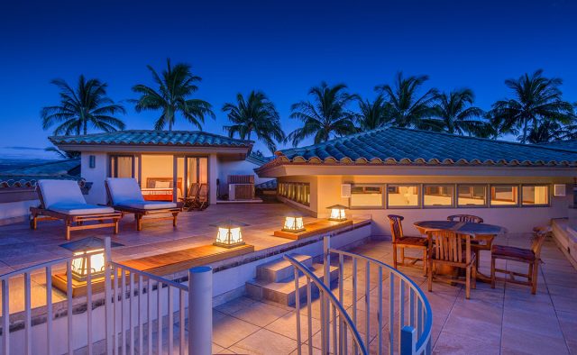 Sun Ray - Patio - Hawaiian Luxury Vacation Home