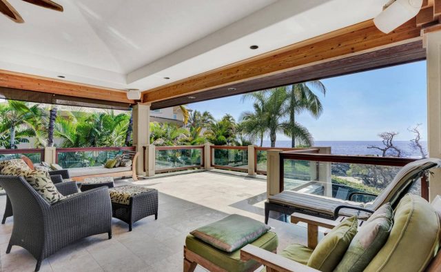 Cool Waters - Back Patio seating - Hawaii Vacation Home