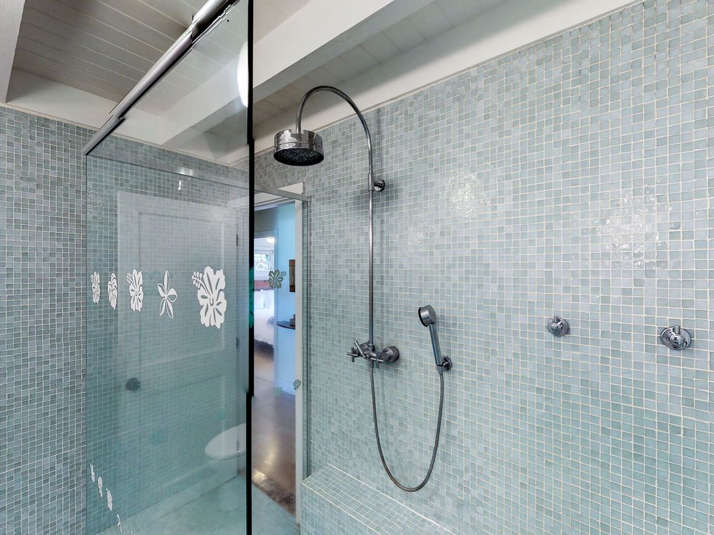 Natural Harmony - Bathroom shower - Kauai Vacation Home