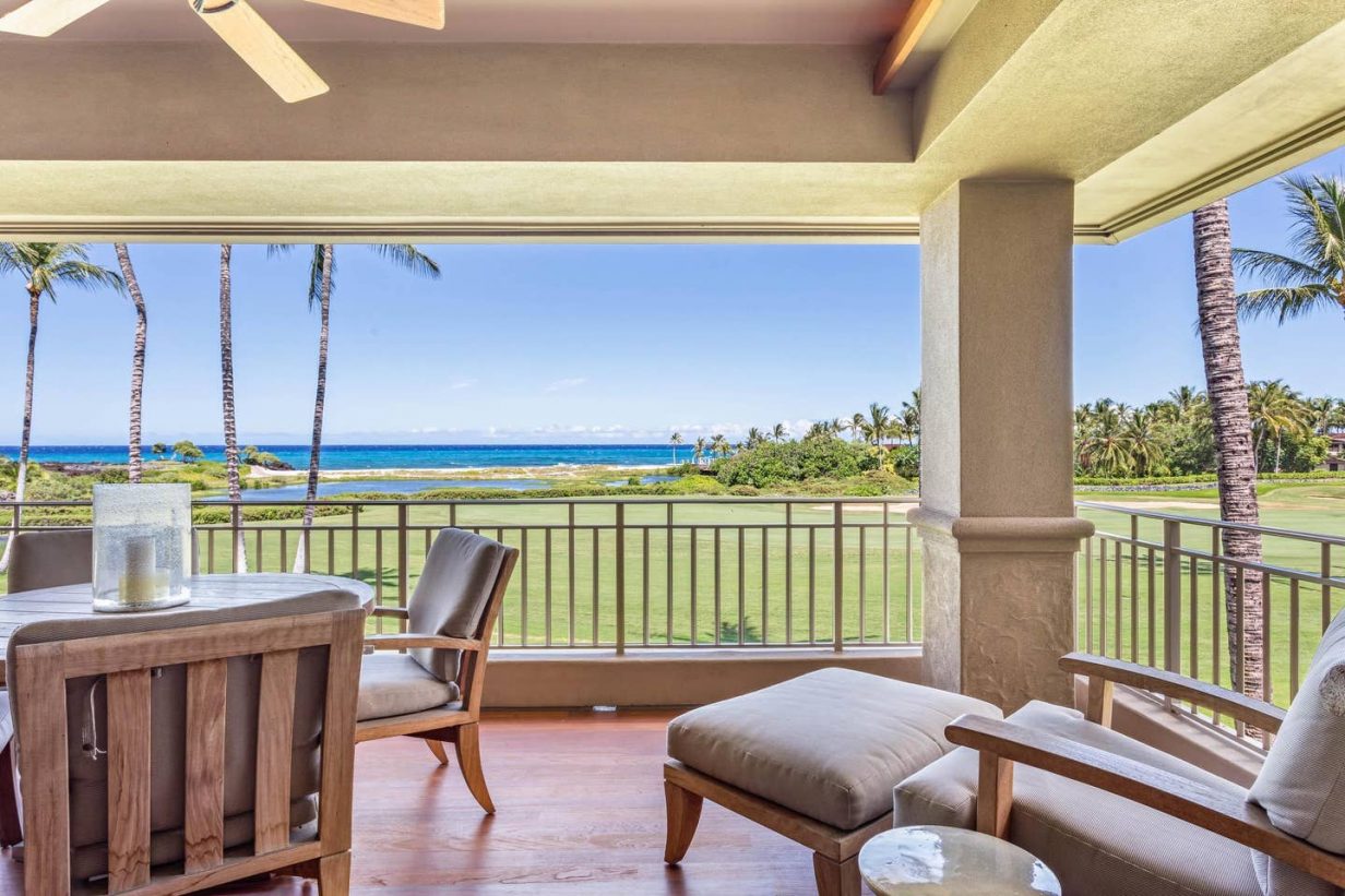 Hualalai 4202 - Sitting area on the patio - Hawaii Vacation Home