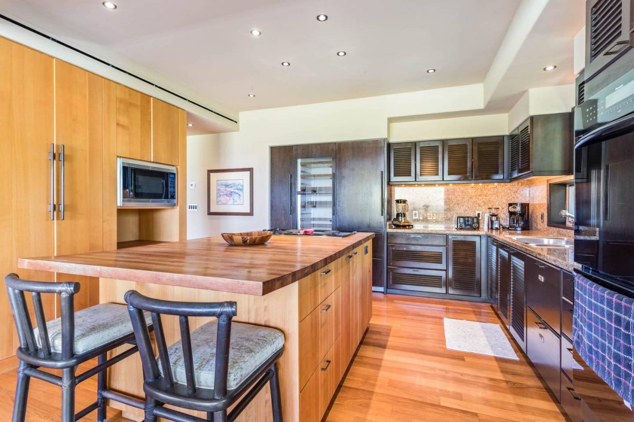 Hualalai 4202 - Kitchen Island - Hawaii Vacation Home
