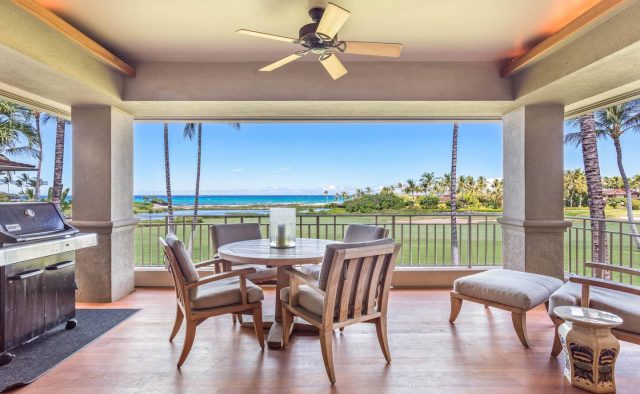 Hualalai 4202 - Patio with grill and table - Hawaii Vacation Home