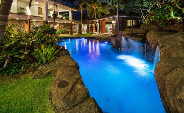 Timeless Jewel - Pool view - Kailua Vacation Home on Oahu